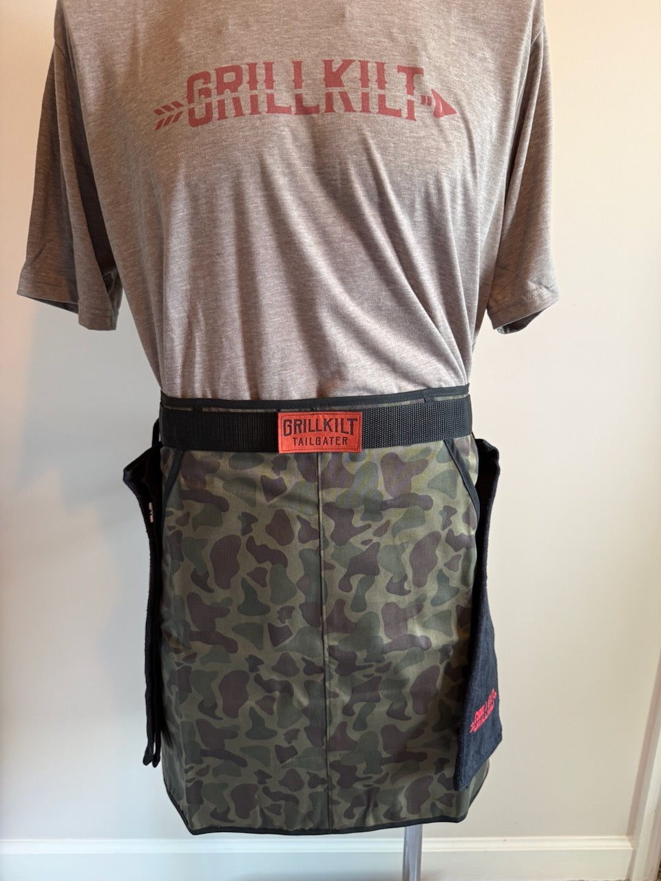 GRILLKILT Tailgater Grill Apron | Vintage Camo