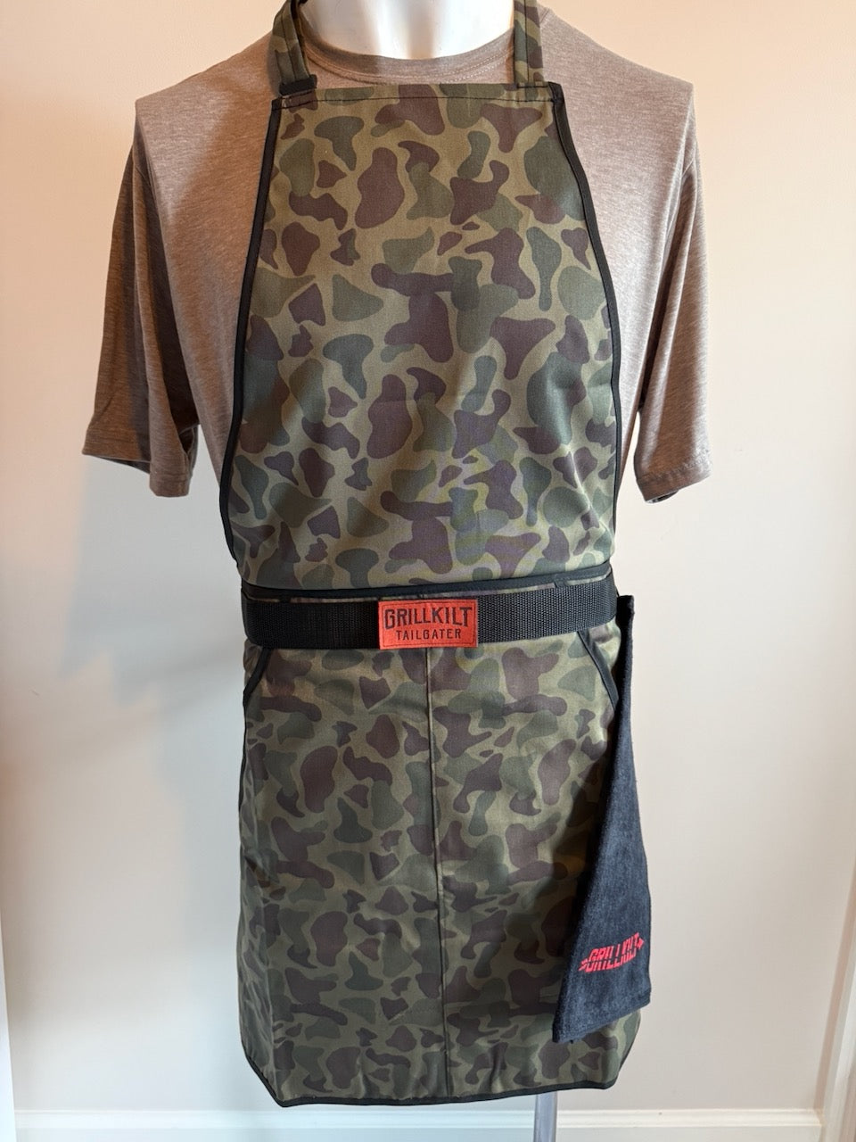 GRILLKILT Tailgater Grill Apron | Vintage Camo