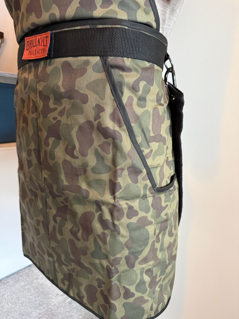 GRILLKILT Tailgater Grill Apron | Vintage Camo