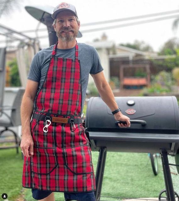 GRILLKILT | Grilling Apron With Bib | Cunningham Tartan